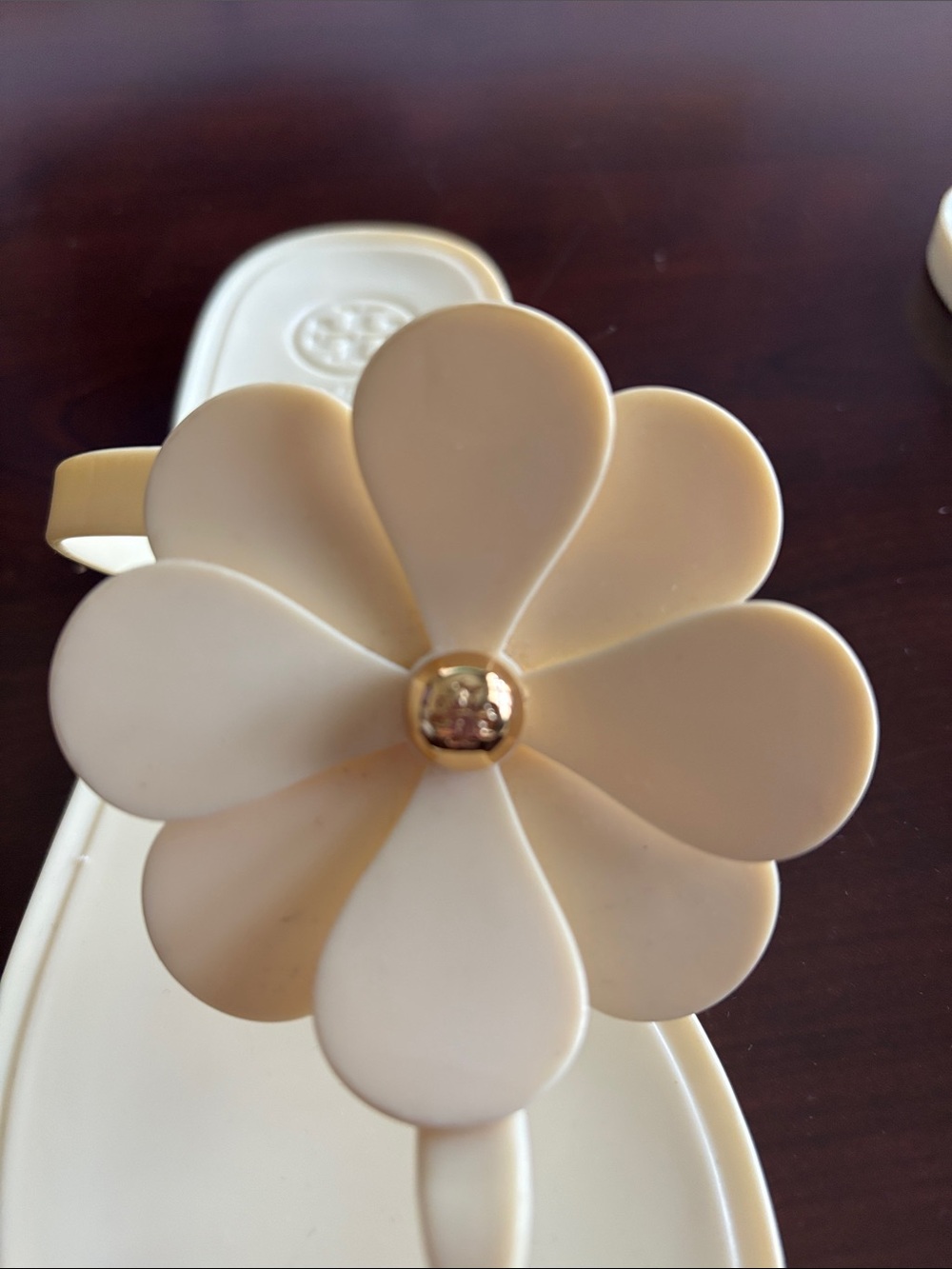 Tory Burch Cream Floral Jelly Thong Sandals - Picture 3 of 8
